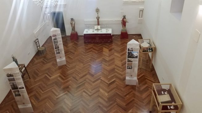 Proyecto con tarima de madera de elendo