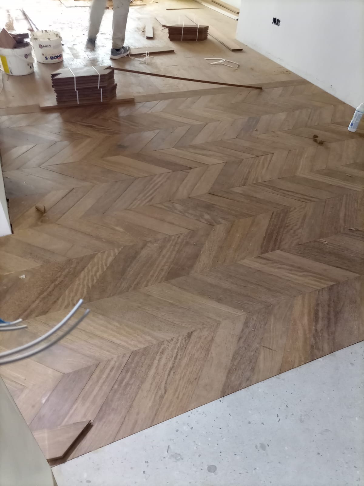 Proyecto con nuestra tarima de madera de sucupira